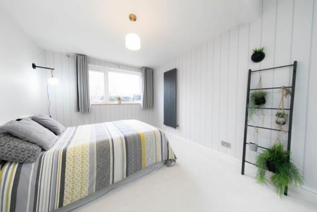 Recently Refurbished Home. Holiday home