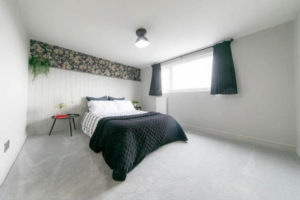 Recently Refurbished Home. Holiday home